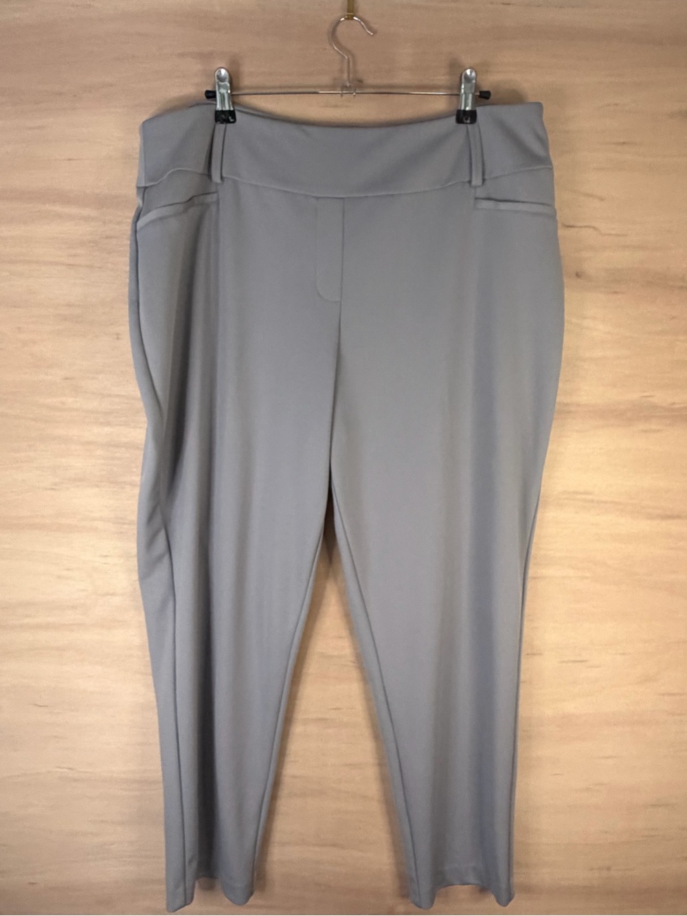 Classic Pull-On Trousers in Light Gray